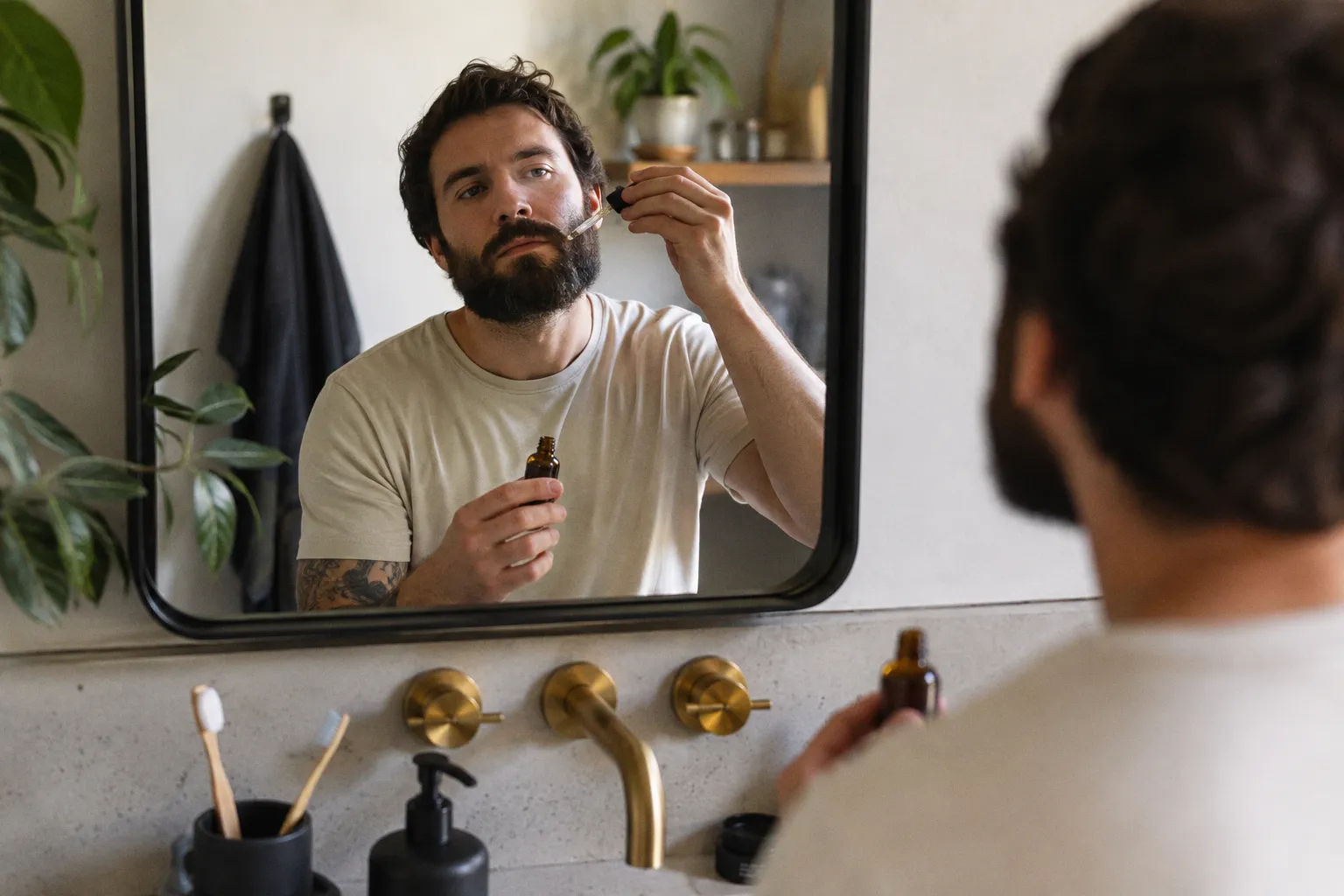 Beard Oil and Balm Layering: 5 Steps to Soft Facial Hair