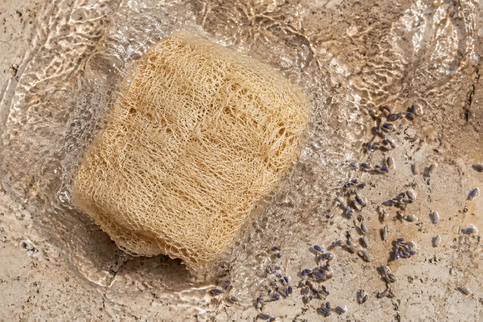 Natural Loofah Sanitizing: 4 Steps for Bath Care